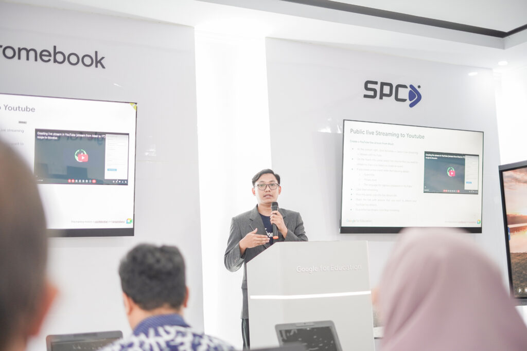 Google Experience Day bersama UHAMKA, Belajar Bersama tentang Teknologi Pendidikan