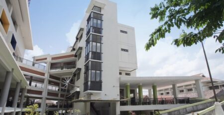 perguruan tinggi swasta