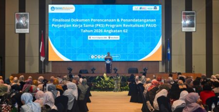 fondasi pendidikan